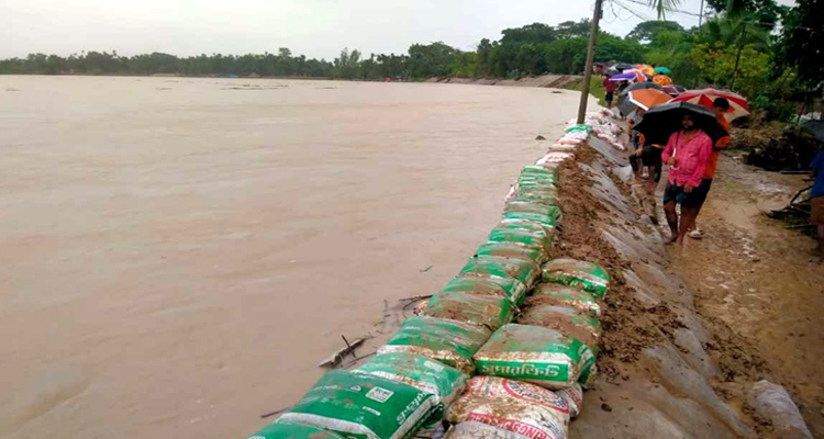 মৌলভীবাজারে অস্থায়ী বাঁধ নির্মাণের ৬৪ কোটি টাকাই জলে