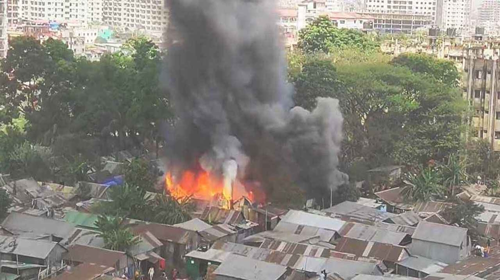 রাজধানীর ভাষানটেকের বস্তিতে আগুন, নিয়ন্ত্রণে ৫ ইউনিট