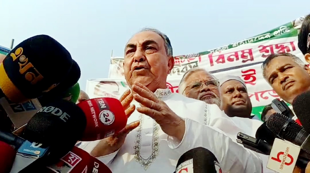 ‘দ্বিতীয় স্বাধীনতা’ বলে স্বাধীনতা দিবসকে খাটো করতে চায়’