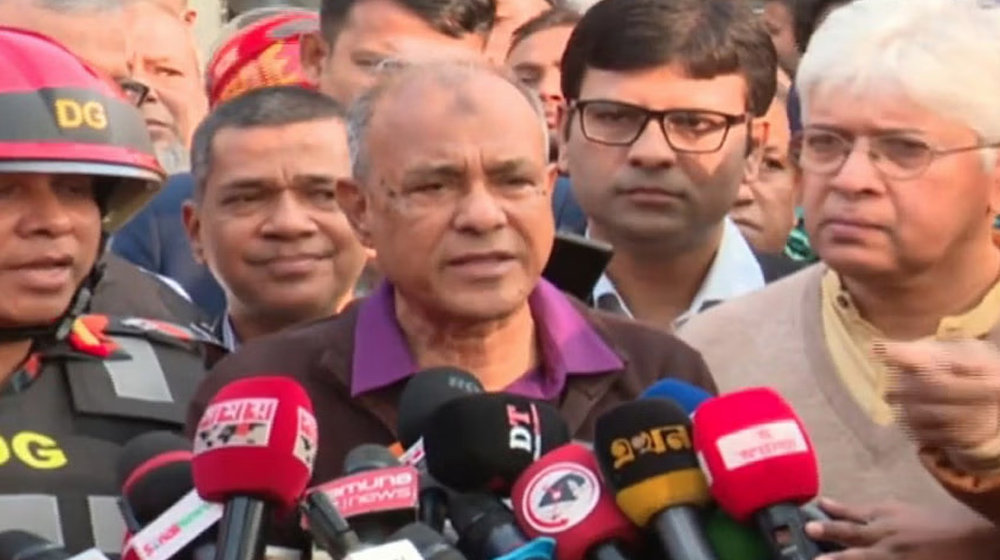 সাধারণ মানুষ এই সরকারকে আরও ৫ বছর চাচ্ছে: স্বরাষ্ট্র উপদেষ্টা