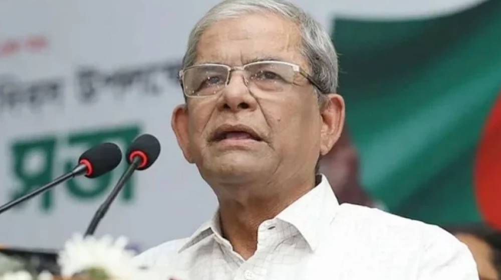 আজ সন্ধ্যায় দেশে ফিরছেন মির্জা ফখরুল