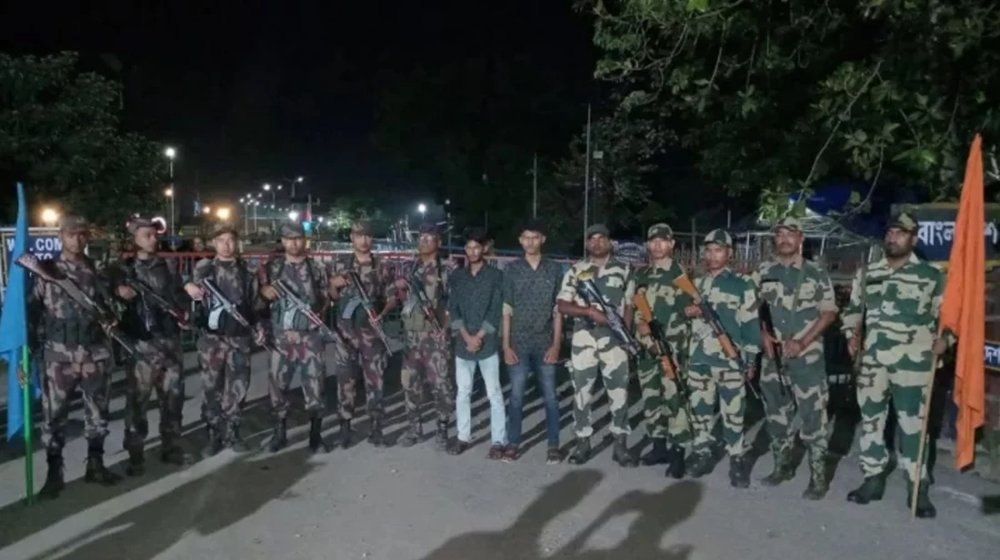 এসএসসি পরীক্ষার্থীসহ ২ বাংলাদেশিকে ফেরত দিলো বিএসএফ