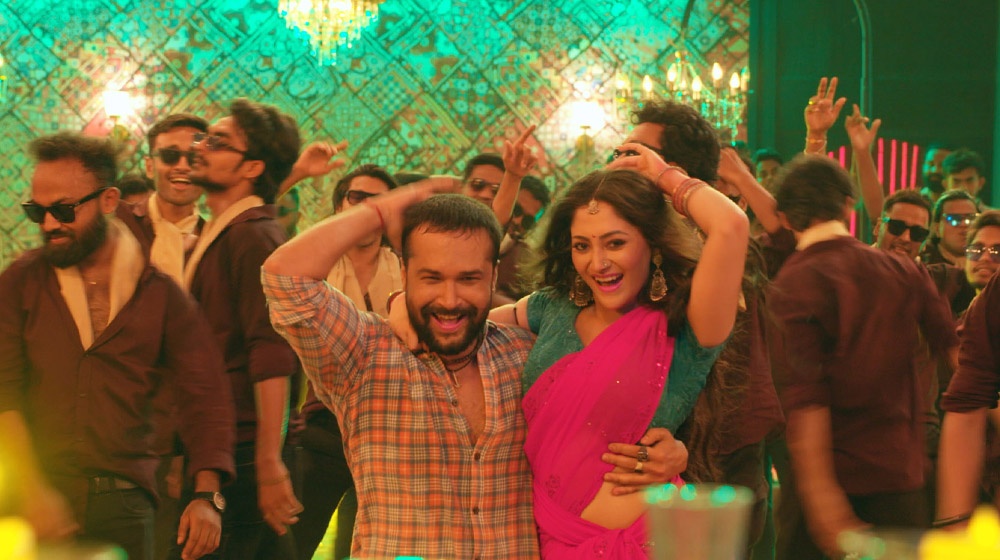 ‘টগর’ সিনেমার প্রথম গান ‘১০০% দেশী’ প্রকাশিত