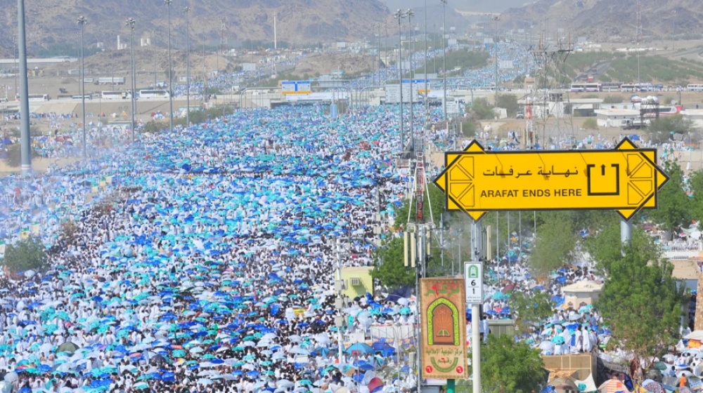 লাব্বাইক ধ্বনিতে মুখরিত আরাফার প্রান্তর