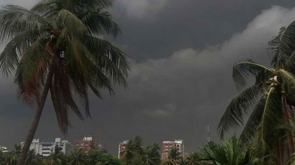 ৭ জেলায় ঝড়ো হাওয়ার আশঙ্কা, নদীবন্দরে ১ নম্বর সতর্কতা