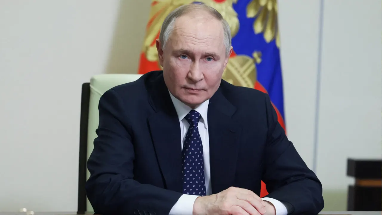 যে ঝুঁকির কারণে ব্রিকস সম্মেলনে যাচ্ছেন না পুতিন