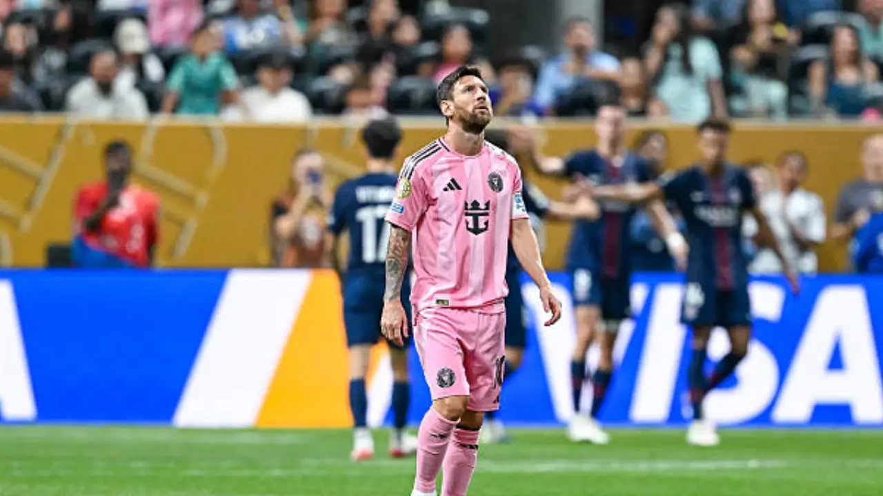 পিএসজির কাছে বিধ্বস্ত হয়ে ক্লাব বিশ্বকাপ থেকে মেসিদের বিদায়