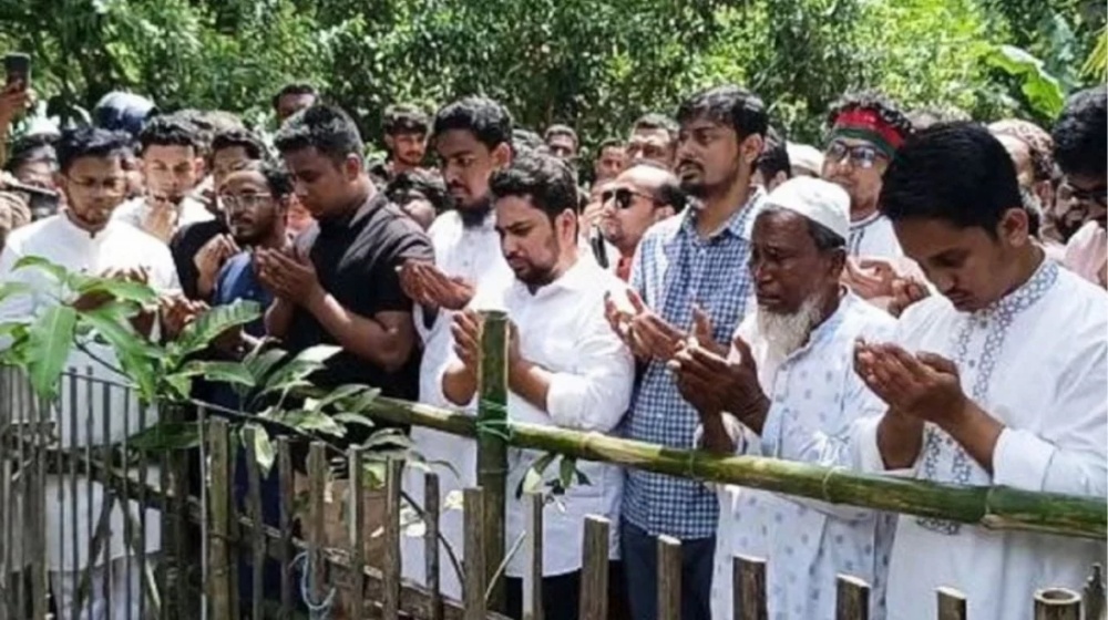 আবু সাঈদের কবর জিয়ারতের মধ্য দিয়ে এনসিপির জুলাই পদযাত্রা শুরু
