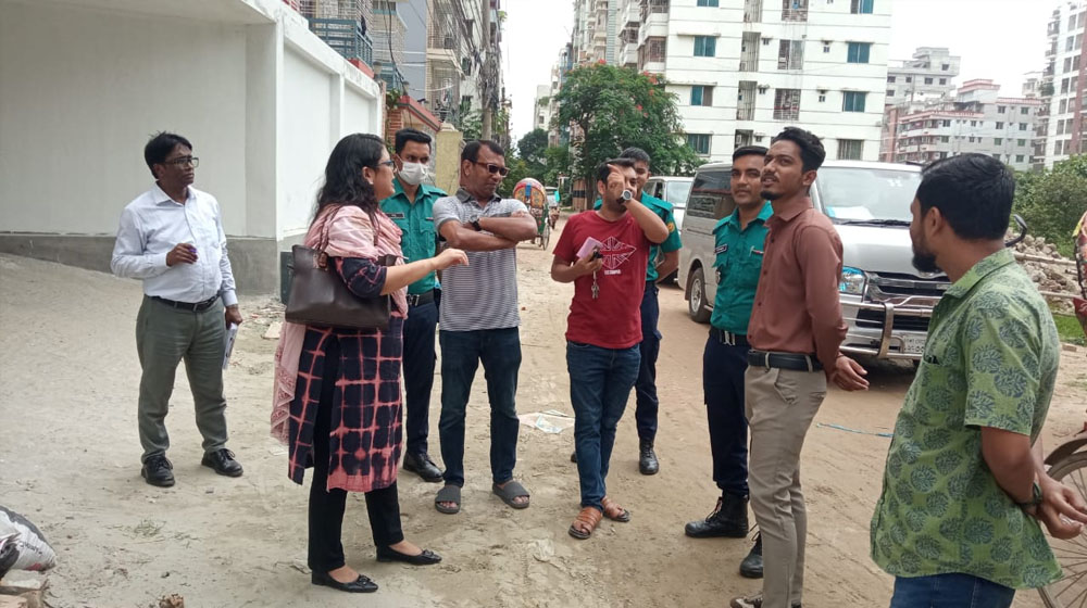 আফতাবনগরে বায়ুদূষণে ৩ প্রতিষ্ঠানকে জরিমানা