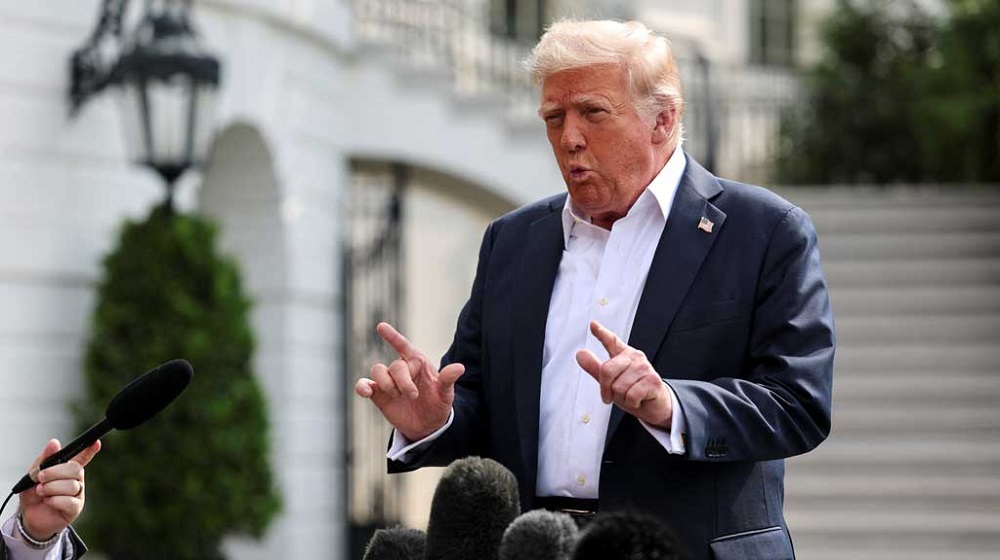 ট্রাম্পের হুমকি: ইইউ ও মেক্সিকোর ওপর ৩০ শতাংশ শুল্ক