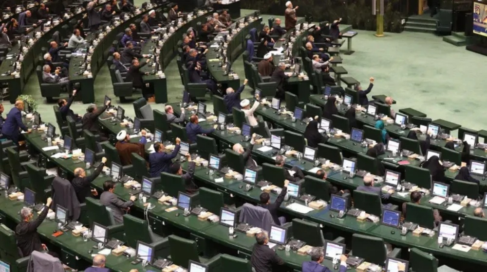 ইরানে গুপ্তচরবৃত্তির শাস্তি কঠোর করে পার্লামেন্টে প্রস্তাব পাস