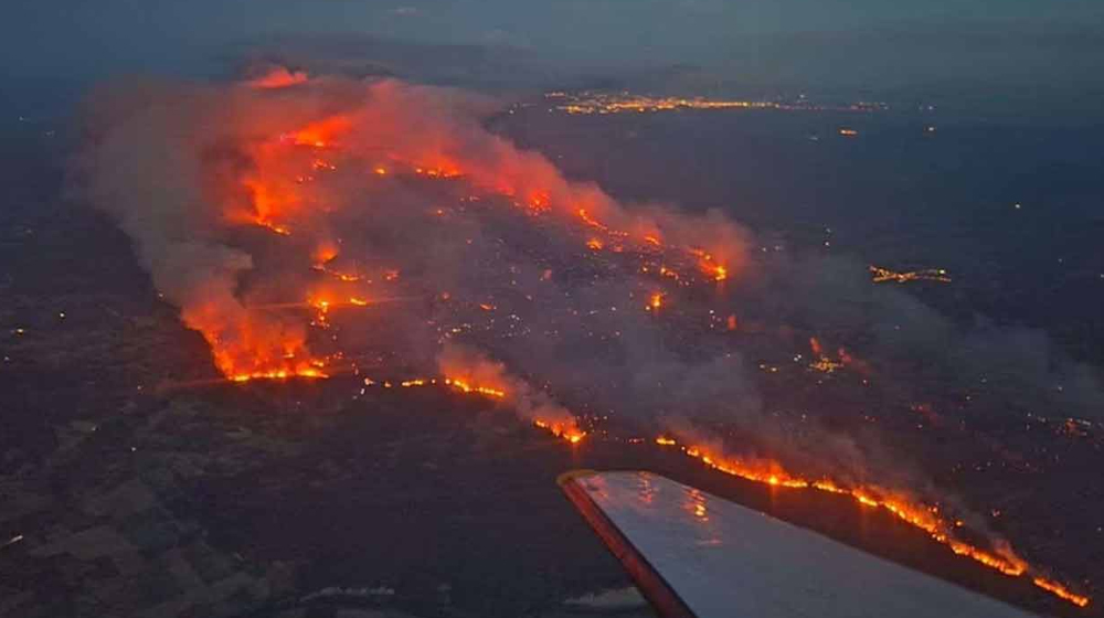 ফ্রান্সে ভয়াবহ দাবানল, পুড়ে গেছে ১৭ হাজার হেক্টর এলাকা