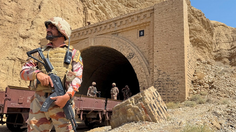 বেলুচিস্তানে মোবাইল ইন্টারনেট বন্ধ করল পাকিস্তান