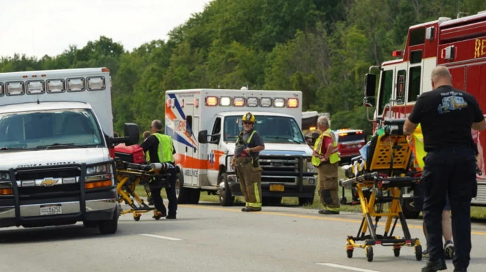 নিউইয়র্কে পর্যটকবাহী বাস উল্টে শিশুসহ নিহত ৫