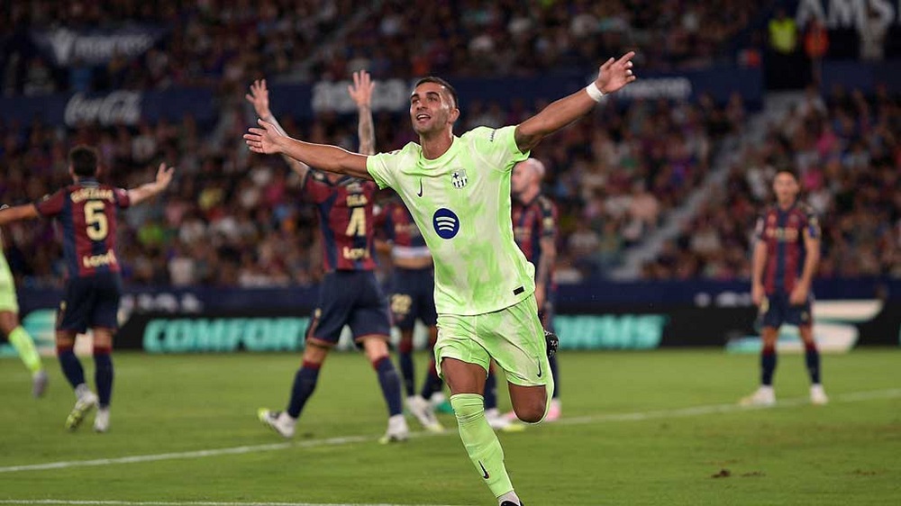 দুই গোলে পিছিয়ে পড়েও নাটকীয় জয় বার্সেলোনার