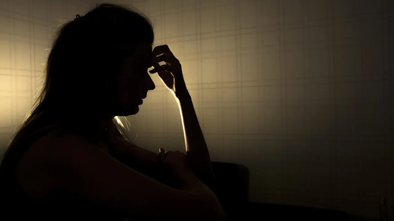 নারী সেজে কিশোরীকে ধর্ষণ করলেন মেট্রোপলিটন পুলিশের কর্মকর্তা