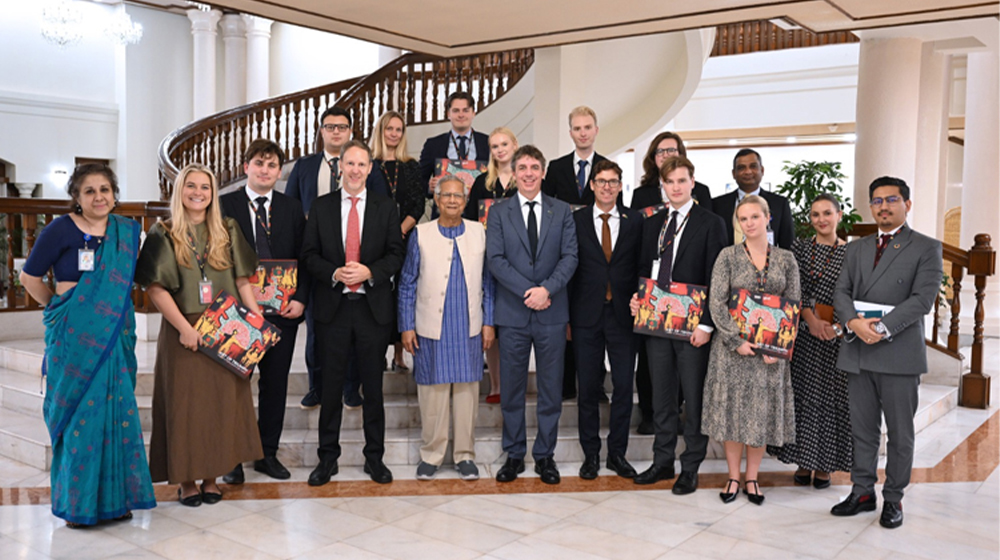 তরুণদের স্বপ্নবান ও দূরদৃষ্টিসম্পন্ন হতে প্রধান উপদেষ্টার আহ্বান