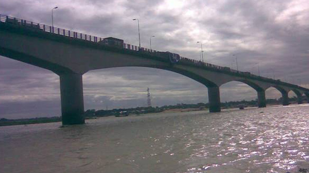 গোমতী সেতুর টোল আদায়ে ‘অনিয়ম’, শেখ হাসিনাসহ ১৭ জনের বিরুদ্ধে মামলা করবে দুদক