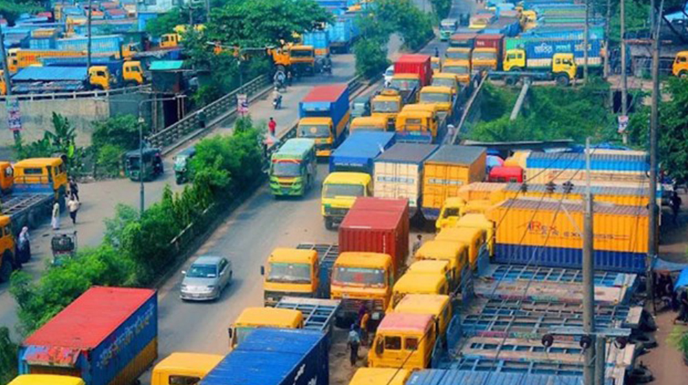 চট্টগ্রাম বন্দরে গাড়ি প্রবেশে বাড়তি মাশুল স্থগিত