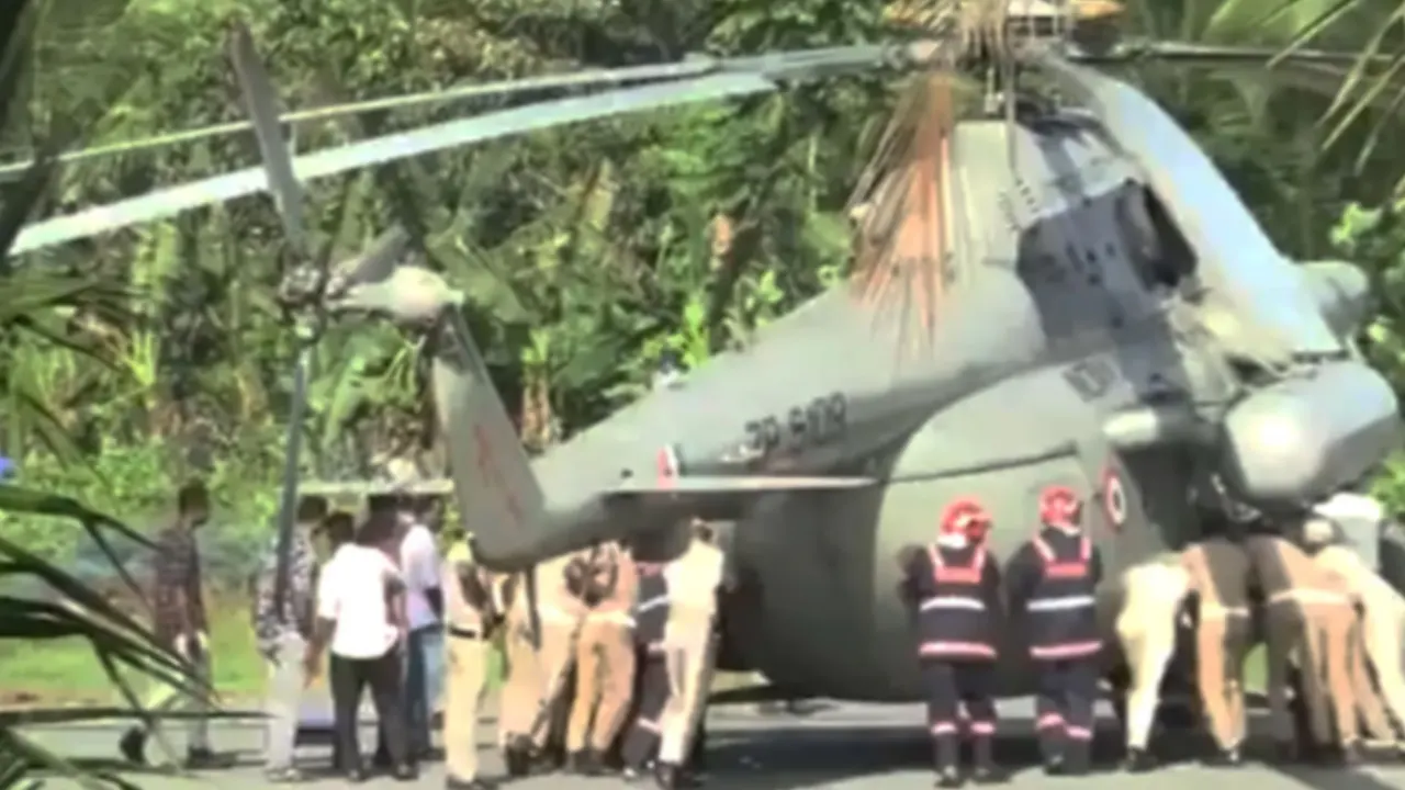 ভারতের রাষ্ট্রপতি মুর্মুর হেলিকপ্টারে দুর্ঘটনা, ভিডিও প্রকাশ