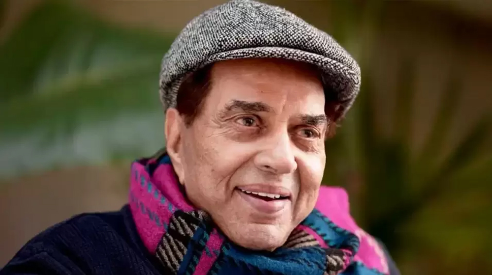 ৮৯ বছরে শেষ নিশ্বাস ত্যাগ করলেন ধর্মেন্দ্র