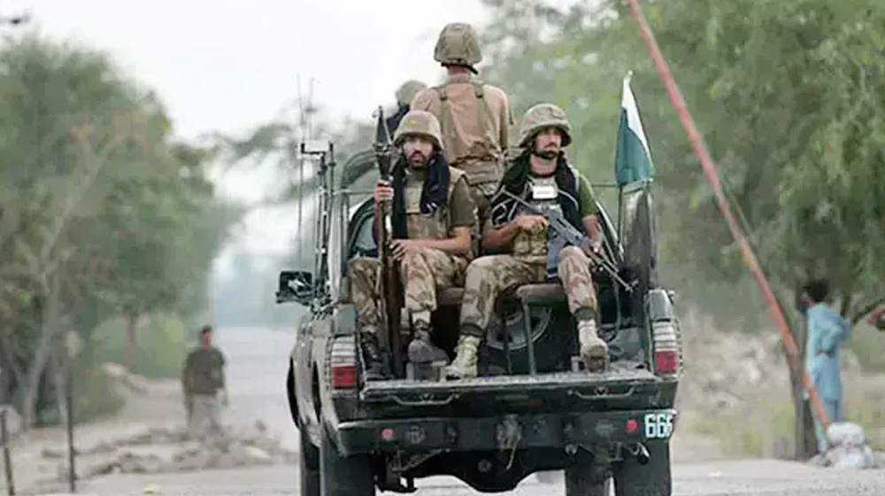 পাকিস্তানে  সেনা-পুলিশ অভিযানে টিটিপির ৩০ সন্ত্রাসী নিহত