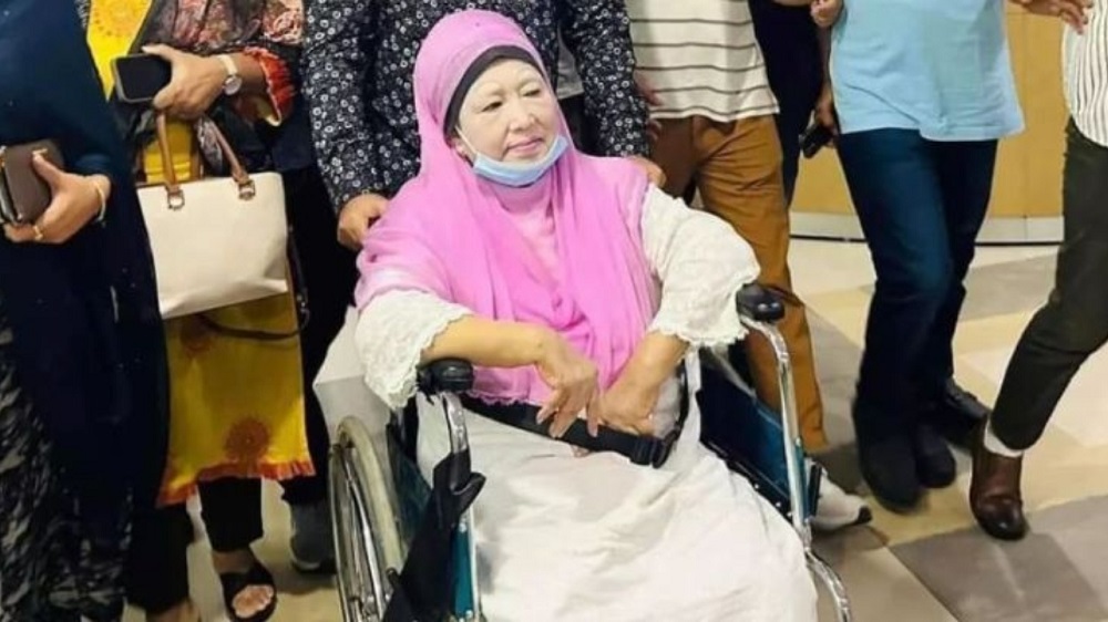 সুস্থতার জন্য দেশবাসীর দোয়া চাইলেন খালেদা জিয়া