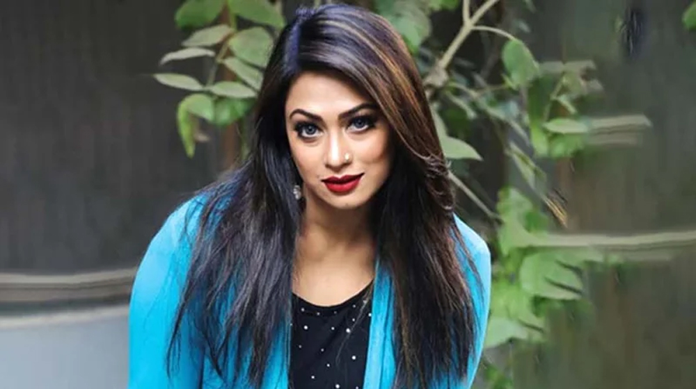 পপির বিরুদ্ধে আইনি নোটিশ