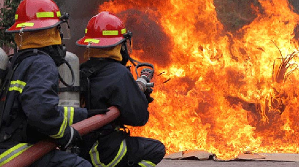 মগবাজারে বহুতল ভবনে আগুন