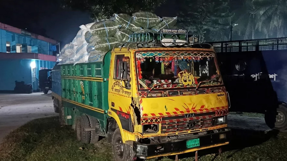 জামালপুরে ট্রাক ও মোটরসাইকেল সংঘর্ষে দুই যুবকের মৃত্যু