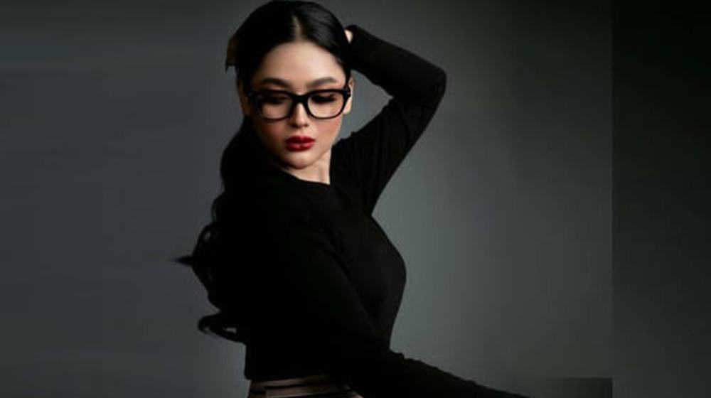 চমক নিয়ে বড় পর্দায় আসছেন সিফাত নুসরাত