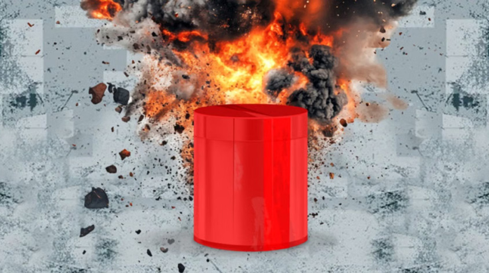 ঢাকার ৩ এলাকায় ককটেল বিস্ফোরণ