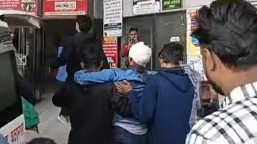 খুলনায় শ্রমিক শক্তির নেতাকে গুলি: মামলায় আসামি যুবশক্তি নেত্রী