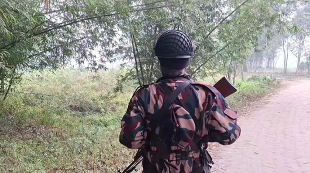 জয়পুরহাট সীমান্তে ফের বেড়া দেওয়ার চেষ্টা বিএসএফের, উত্তেজনা