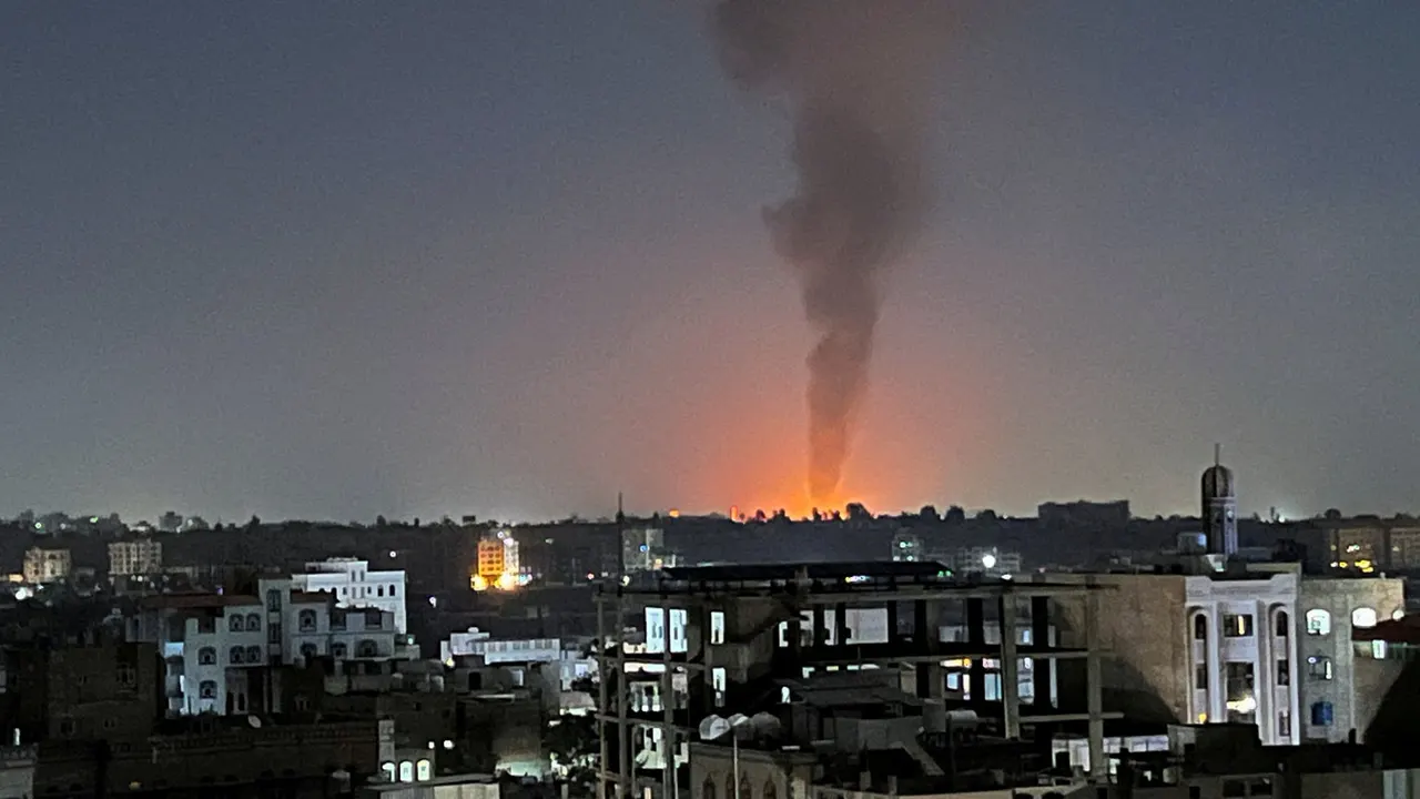 দক্ষিণ লেবাননে ইসরায়েলের ব্যাপক বোমা হামলা