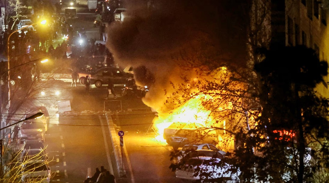 ইরানে বিক্ষোভ-সহিংসতায় নিহত অন্তত ৫ হাজার