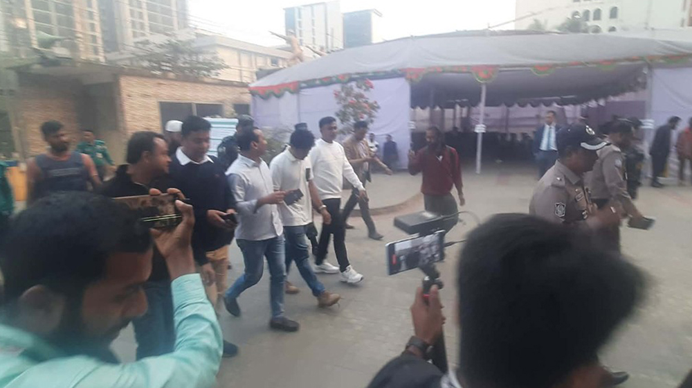 ইসিতে আলোচনা করতে গেল ছাত্রদলের প্রতিনিধি দল