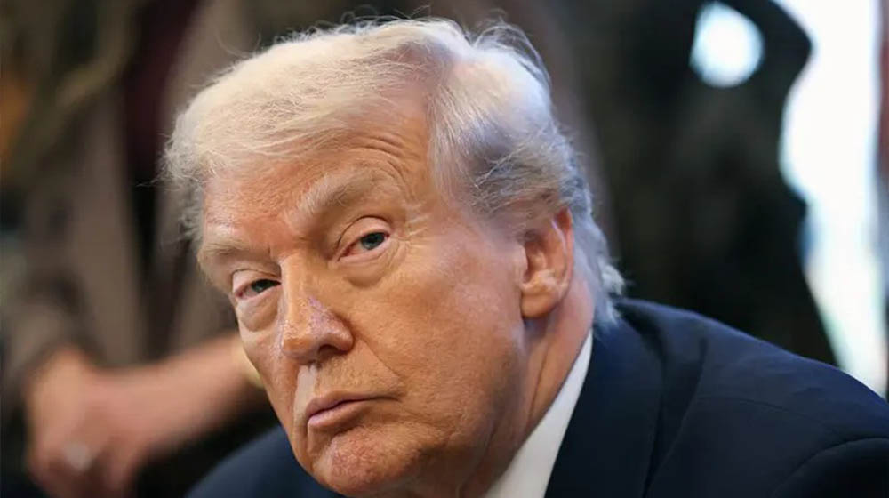 ফ্রান্সের প্রেসিডেন্ট ও নেটো মহাসচিবের বার্তার স্ক্রিনশট সামাজিক মাধ্যমে পোস্ট করেছেন ট্রাম্প