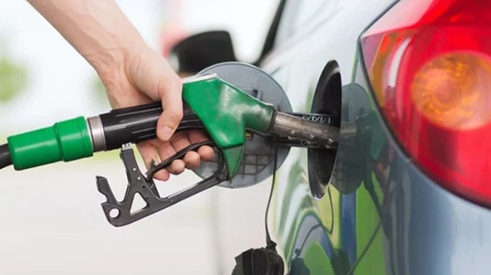 ফিলিং স্টেশন থেকে তেল সরবরাহের সীমা বেঁধে দিল বিপিসি