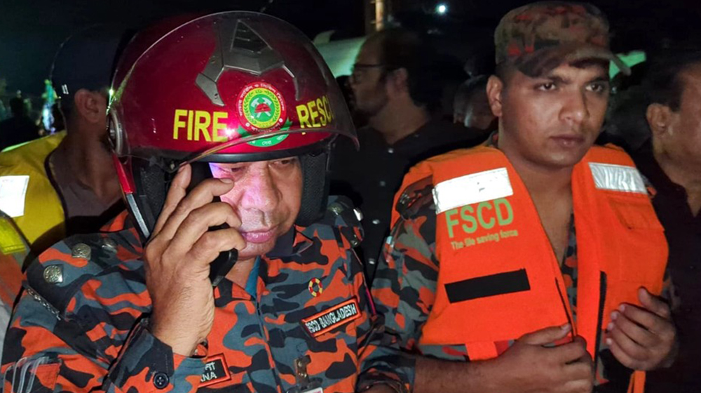 ৪০ জনের মতো মরদেহ পানির নিচে রয়েছে বলে ধারণা ফায়ার সার্ভিসের