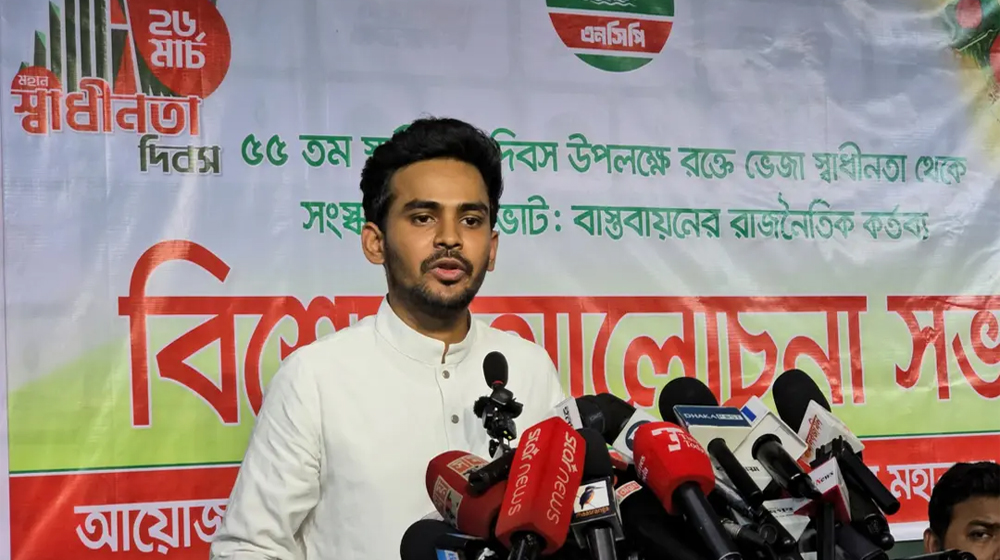 অন্তর্বর্তী সরকারকে ২০২৯ পর্যন্ত রাখার স্ট্র্যাটেজি সাজিয়েছিল ‘ডিপ স্টেট’: আসিফ