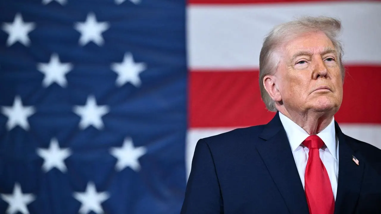 ইরানে সেনা পাঠানোর সম্ভাবনা থেকে সরে দাঁড়ালেন ট্রাম্প