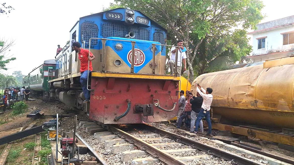 ১৮ ঘণ্টা পর সিলেটের সঙ্গে সারাদেশের রেল যোগাযোগ স্বাভাবিক