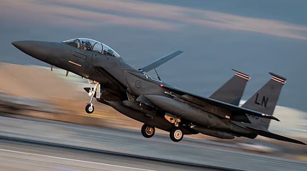 নিখোঁজ মার্কিন ক্রুকে ‘জীবিত’ ধরিয়ে দিলে পুরস্কার দেওয়ার ঘোষণা