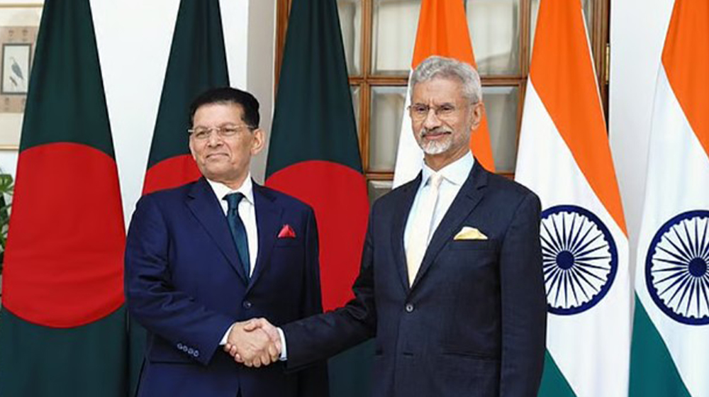 দিল্লিতে বৈঠকের পর খলিলুর রহমান ও জয়শঙ্করের একান্ত আলোচনা