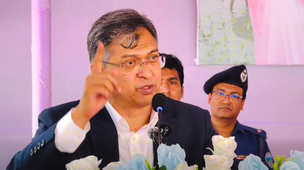 শিগগিরই মাদক ও মানবপাচার বন্ধে বিশেষ অভিযান: স্বরাষ্ট্রমন্ত্রী