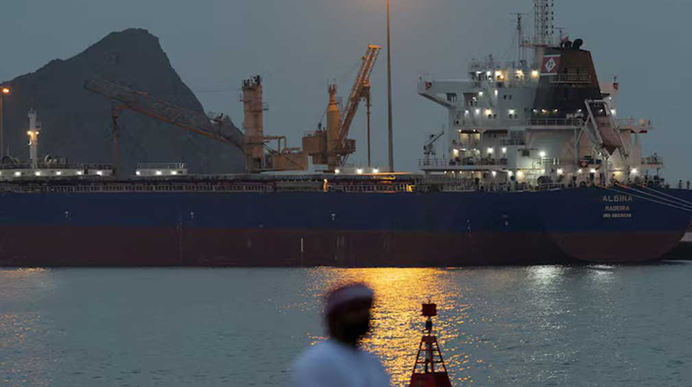 মার্কিন যুদ্ধজাহাজের বাধা অতিক্রমের চেষ্টা করা ইরানের ২ তেলের ট্যাংকারের ইউ-টার্ন