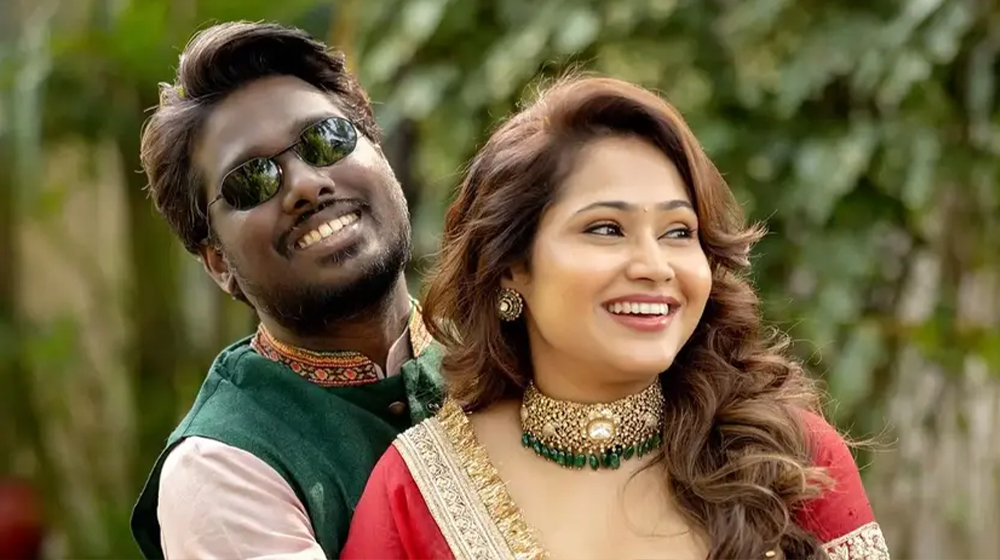 নির্মাতা অ্যাটলি কুমারের ঘরে এসেছে নতুন অতিথি