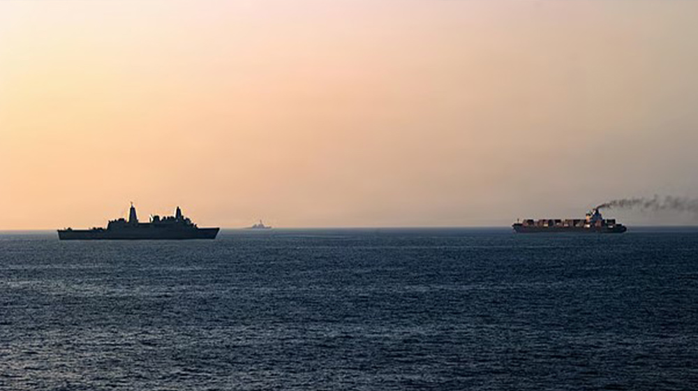 হরমুজ প্রণালিতে বড় ধরনের হামলার ছক কষছে যুক্তরাষ্ট্র