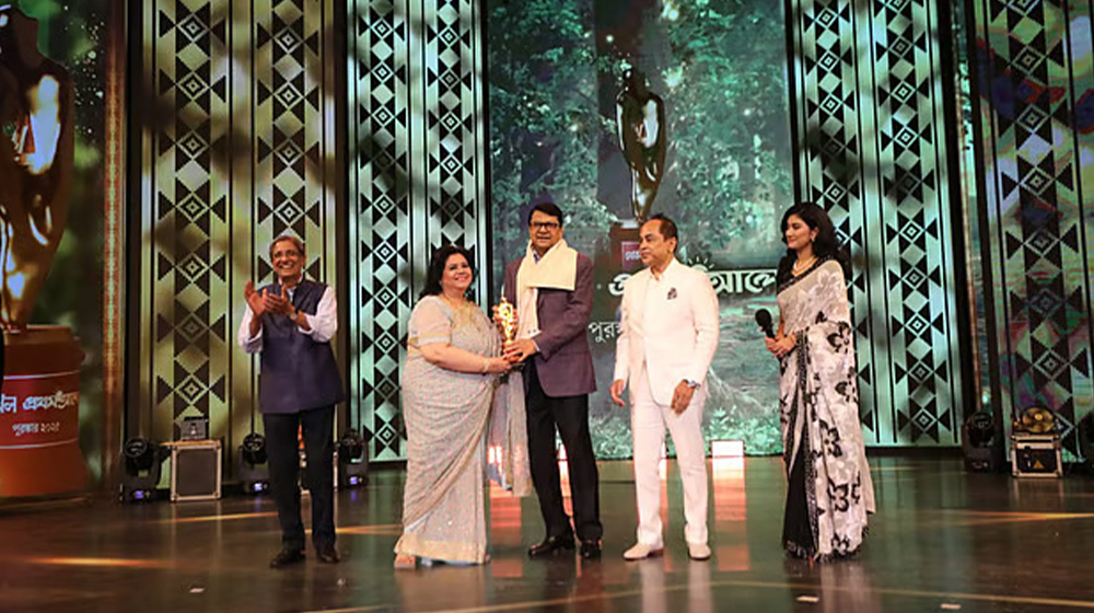 মেরিল-প্রথম আলো পুরস্কারে আজীবন সম্মাননা পেলেন অভিনয়শিল্পী আলমগীর